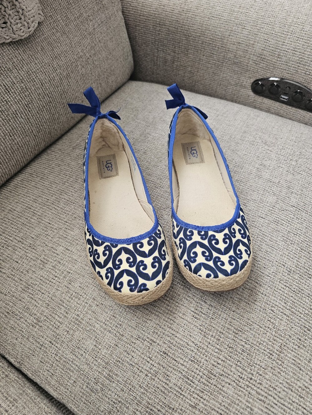 UGG Indah Marrakech Slip-On Flat Size 9 - Picture 3 of 8